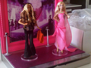 Illustration for article titled Rachel Zoe And Rodger Fake It For The Cameras